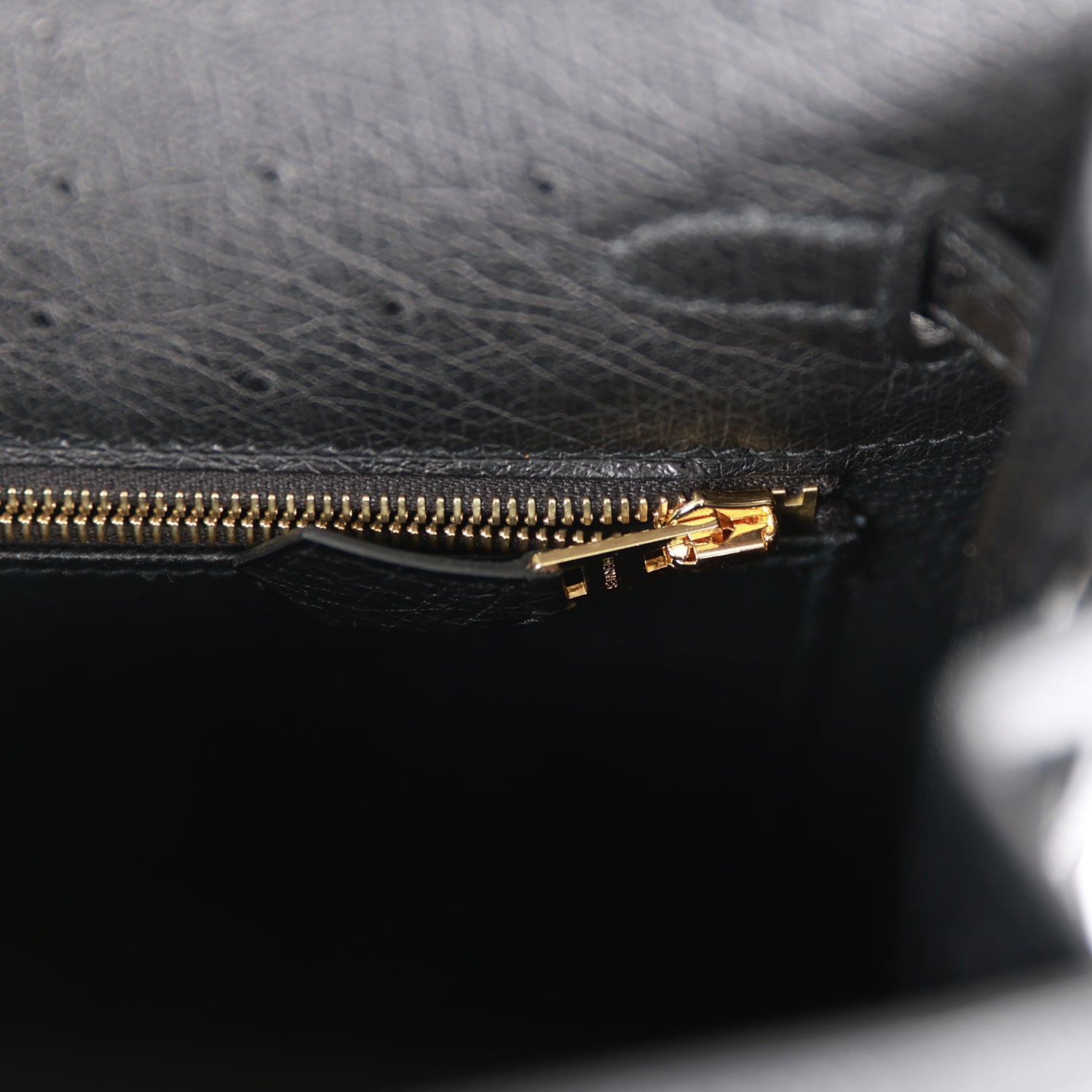 HERMES Kelly Sellier 25 Black OstricHERMES Gold Hardware