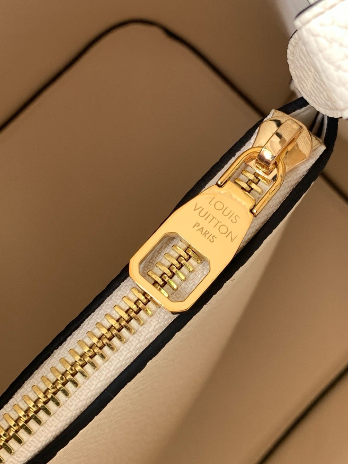 Louis Vuitton M46526 Néonoé MM