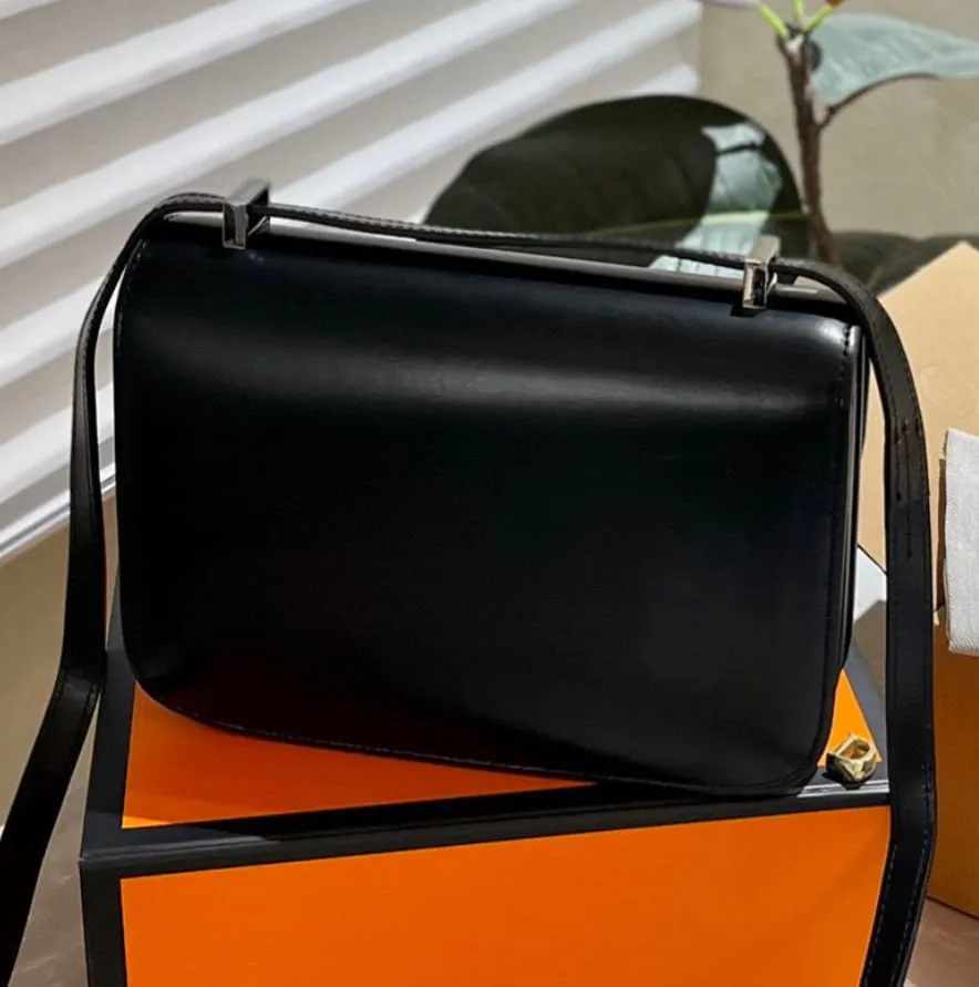 HERMES EVERCALF CONSTANCE 18 BLACK