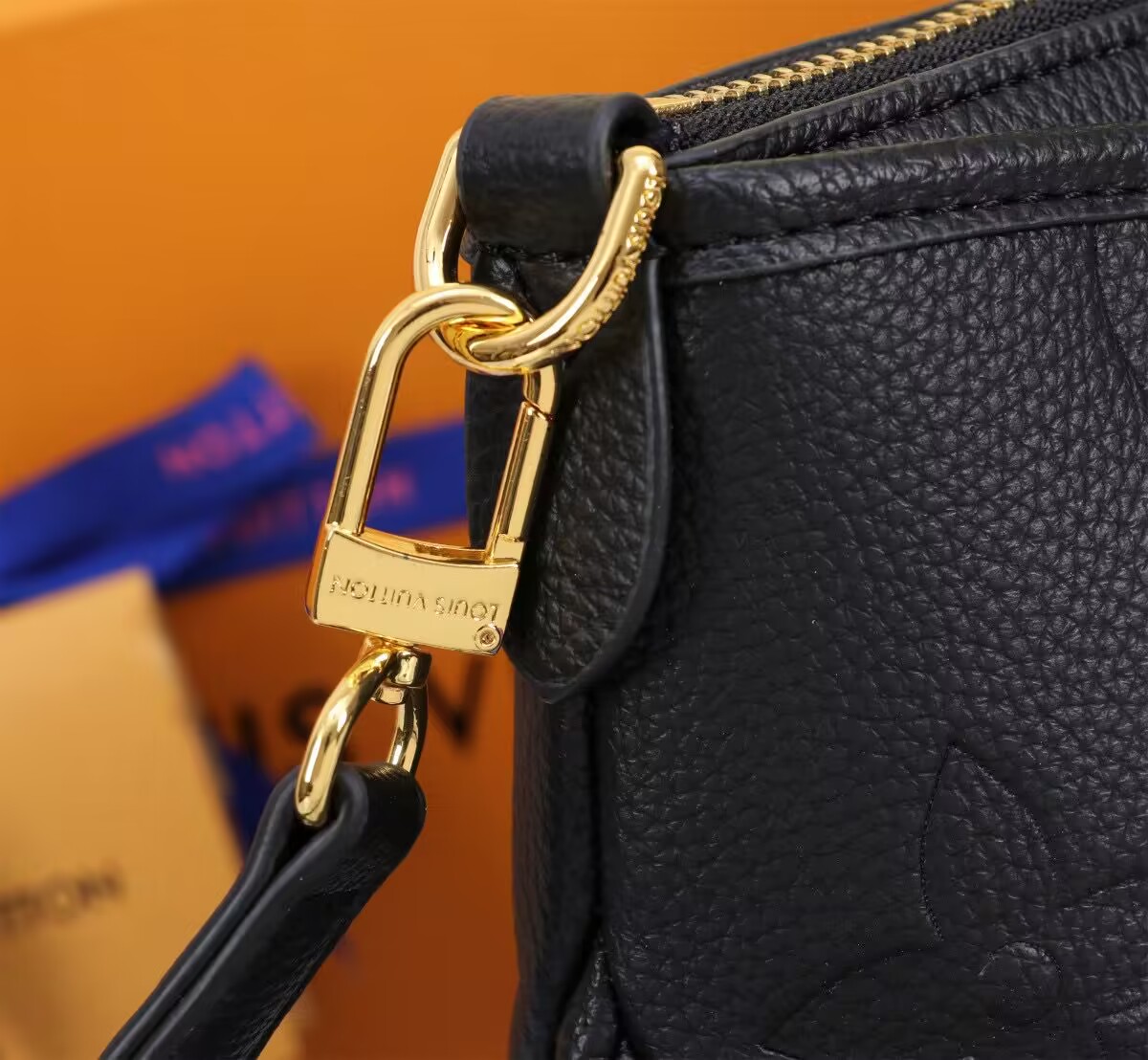 Louis Vuitton TRIANON medium handbag M46487