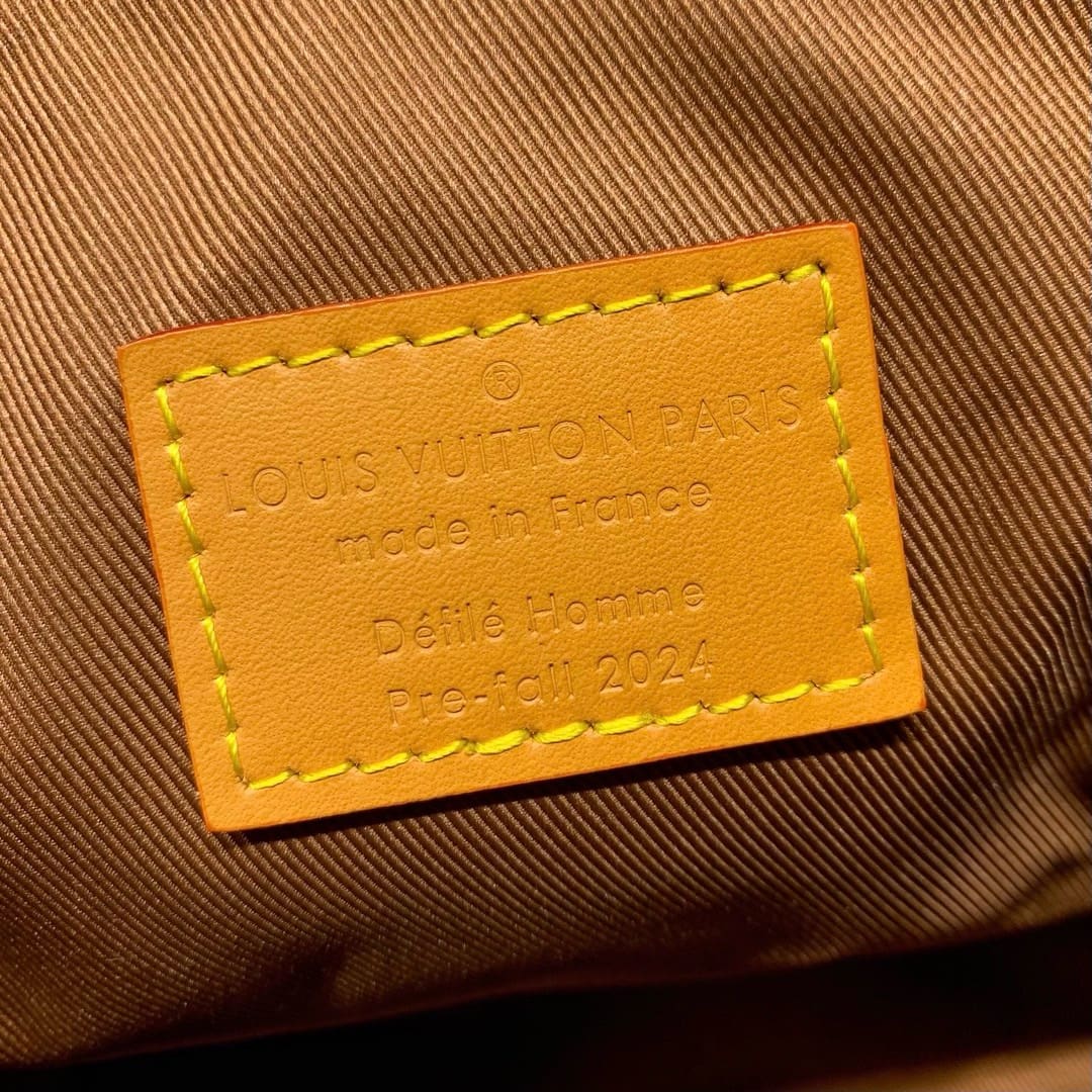 Louis Vuitton M11630 Steamer 15