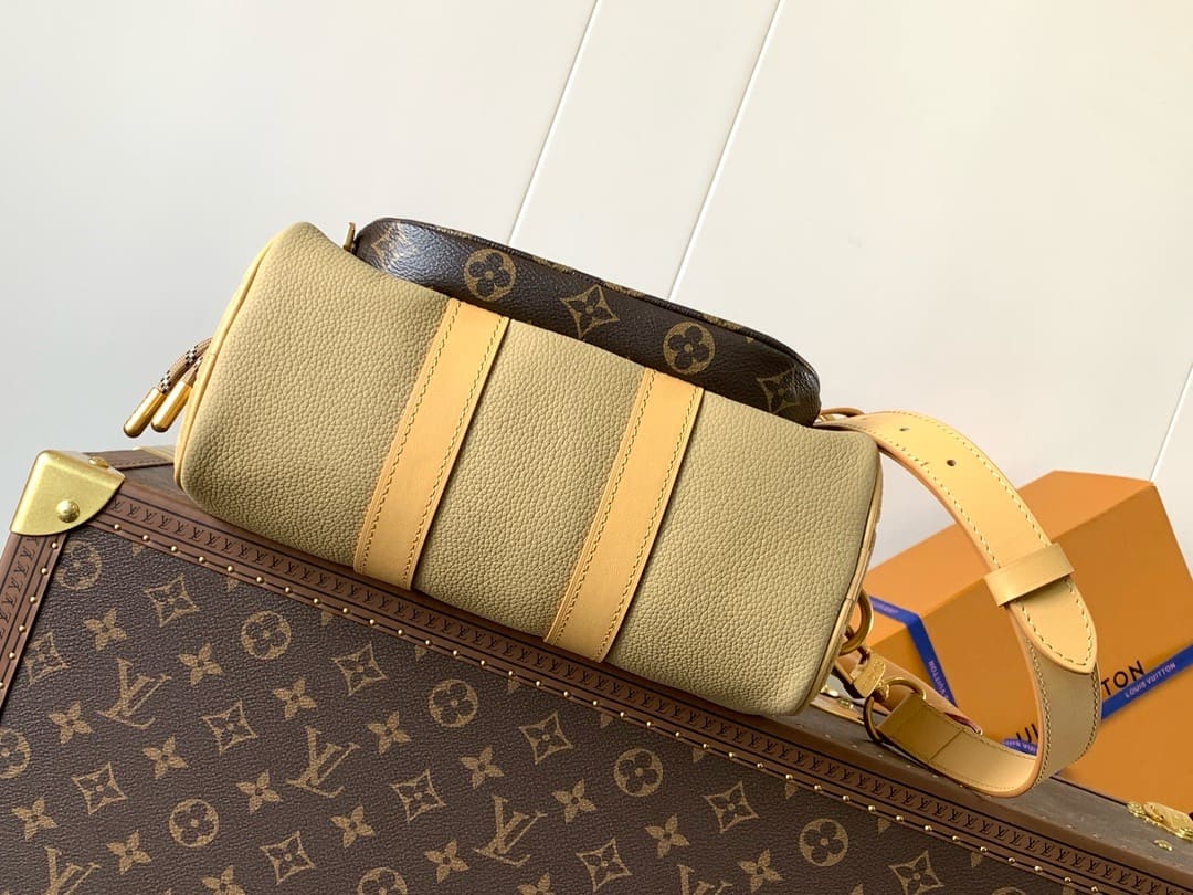 Louis Vuitton M12627 Keepall Bandouli??re 25