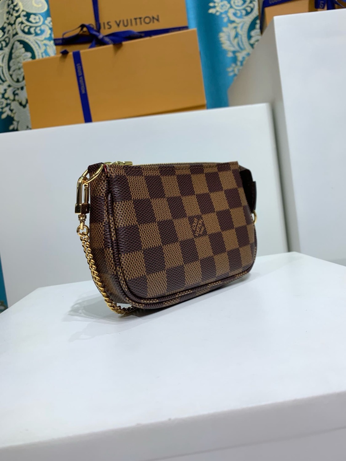 Louis Vuitton N58009 Mini Pochette Accessoires