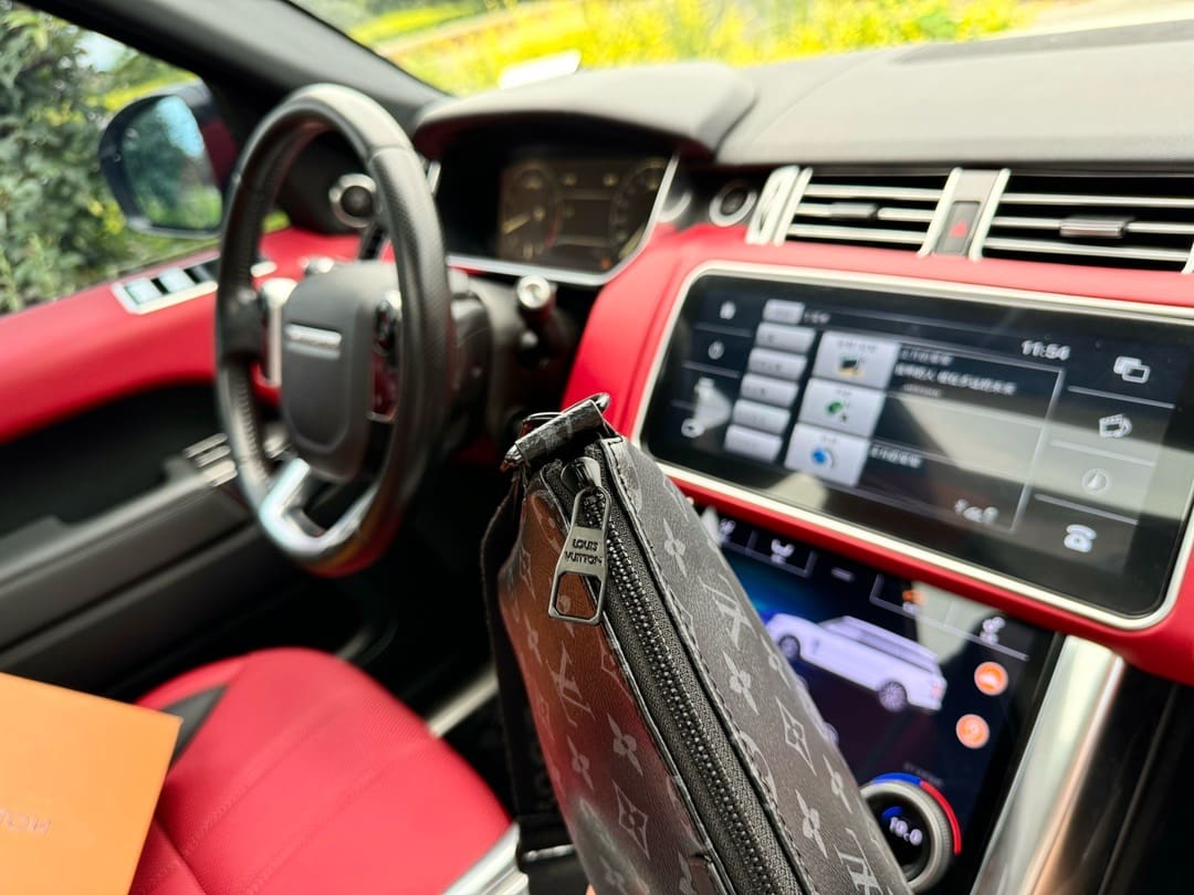 Louis Vuitton M11741 Pochette Accessoire XL