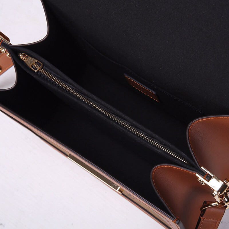 Louis Vuitton Dauphine MM Bag M44391