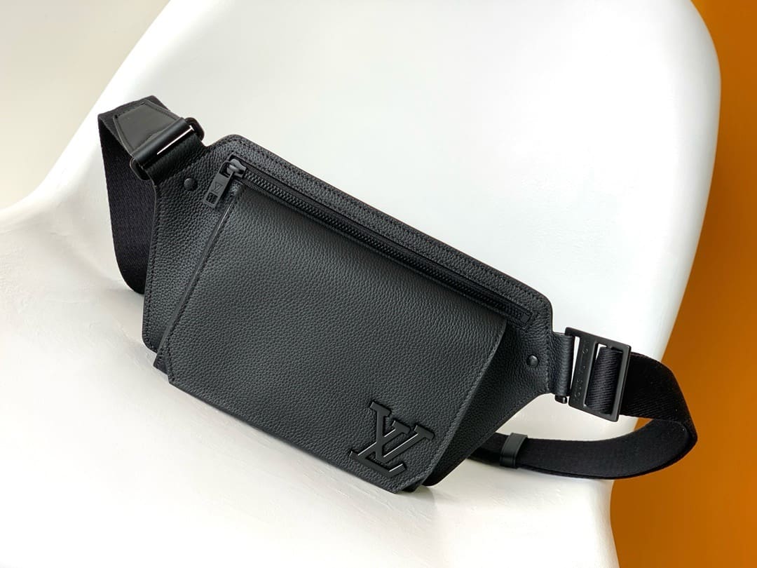 Louis Vuitton M57081 TAKEOFF Shoulder Bag