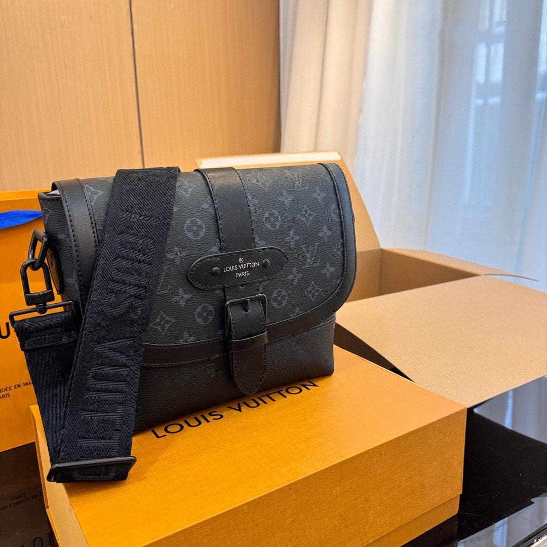 Louis Vuitton M45911 Saumur Messenger Bag
