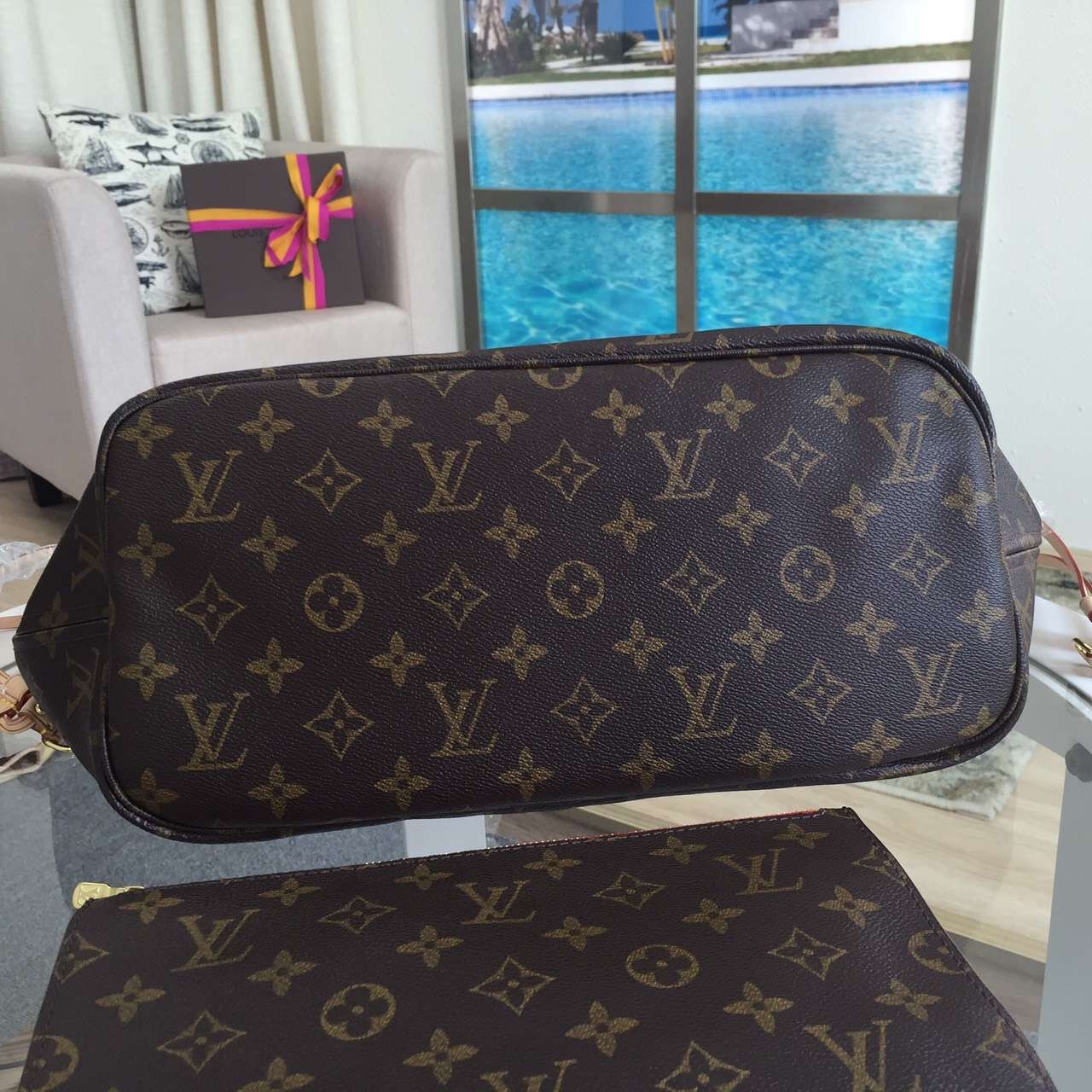 LOUIS VUITTON Neverfull MM Bag Monogram Canvas M40996