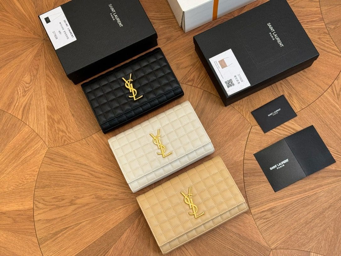 SAINT LAURENT LAMBSKIN CASSANDRE CHAIN WALLET