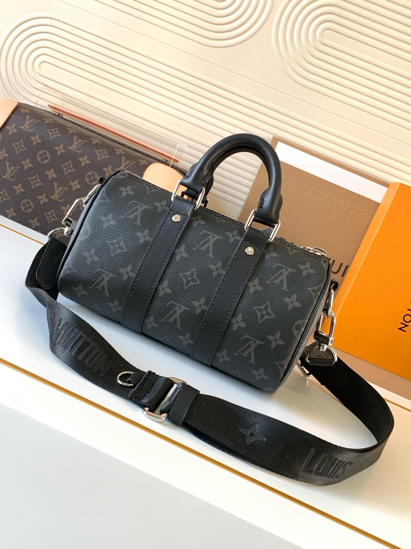 Louis Vuitton M46271 Keepall Bandouli??re 25