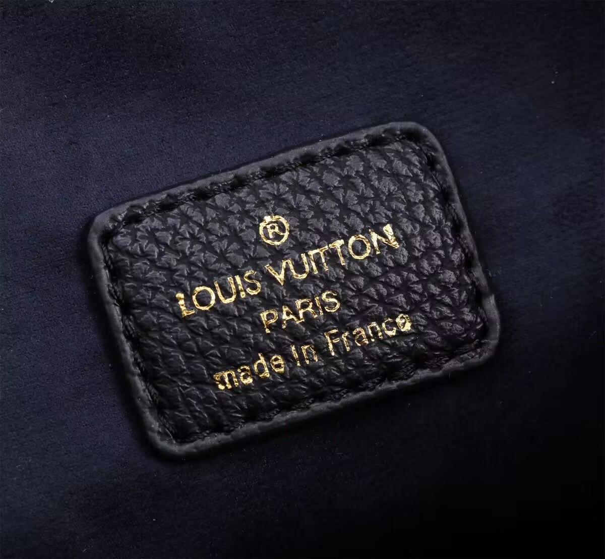 Louis Vuitton TRIANON medium handbag M46487
