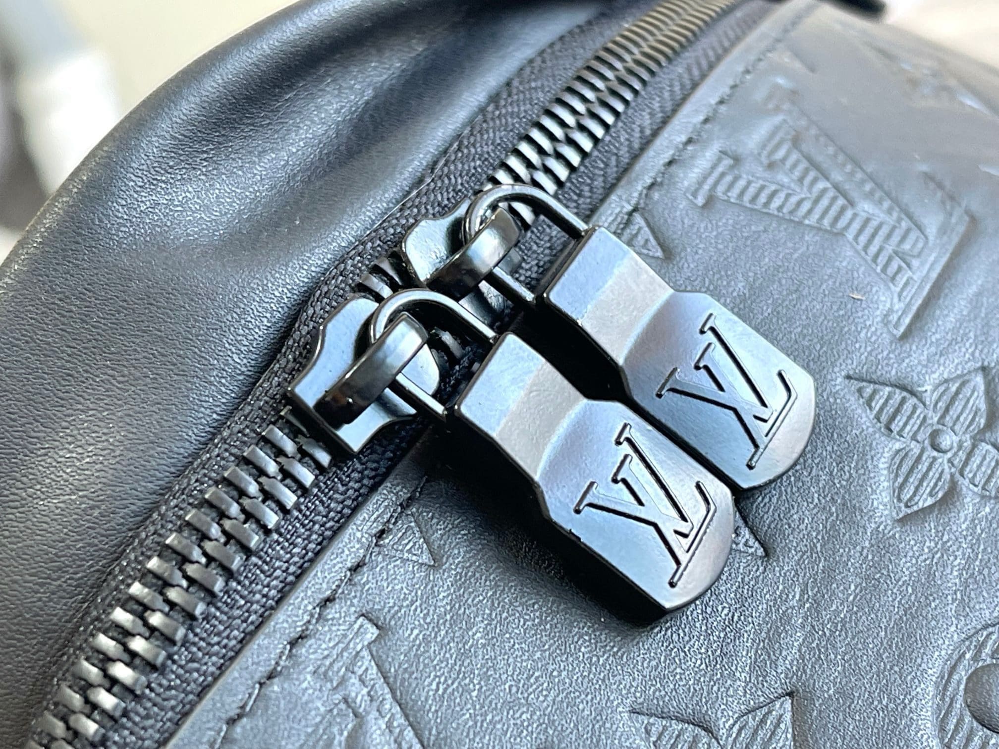 Louis Vuitton M46036 Discovery Bumbag PM