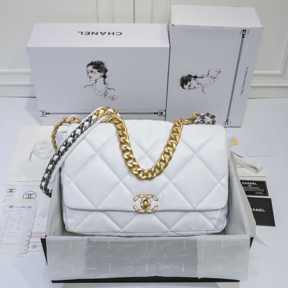 CHANEL 19 MAXI HANDBAG AS1162