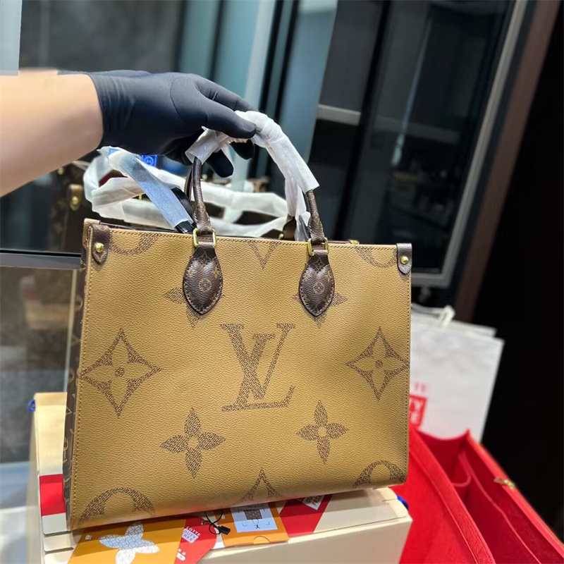 Louis Vuitton ONTHEGO MM M45321