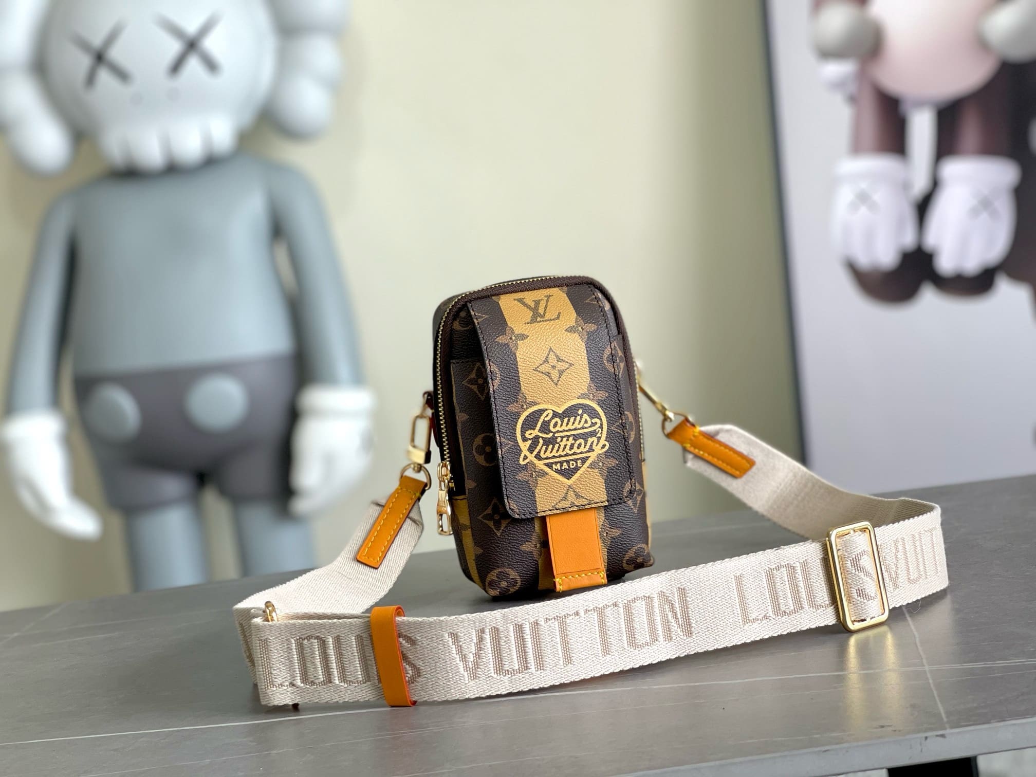 Louis Vuitton M81005 FLAP DOUBLE PHONE BAG