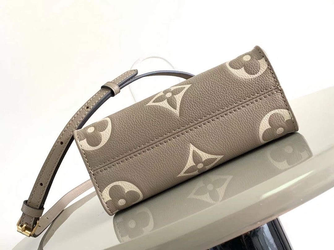 Louis Vuitton M47054 OnTheGo BB