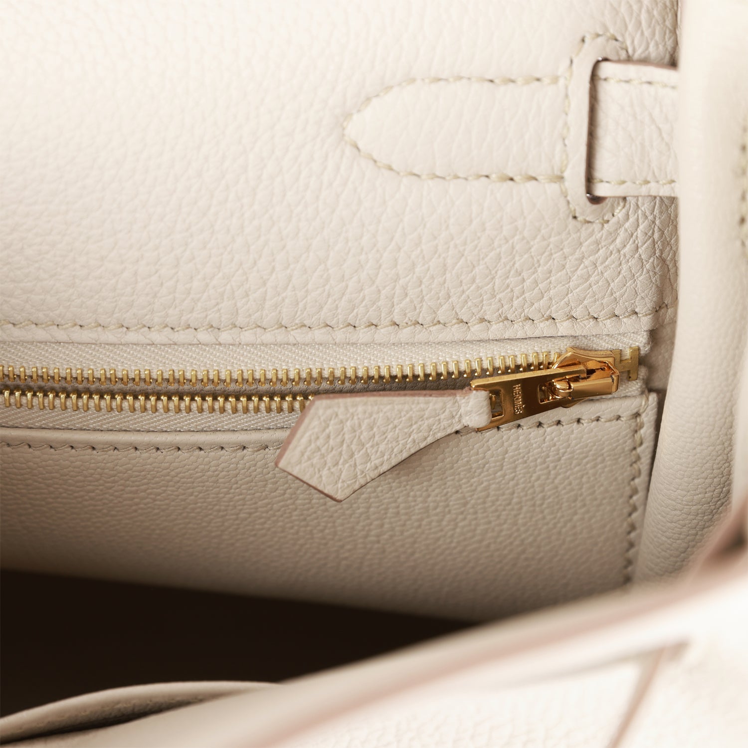 HERMES Kelly Retourne 28 Beton Togo Gold Hardware