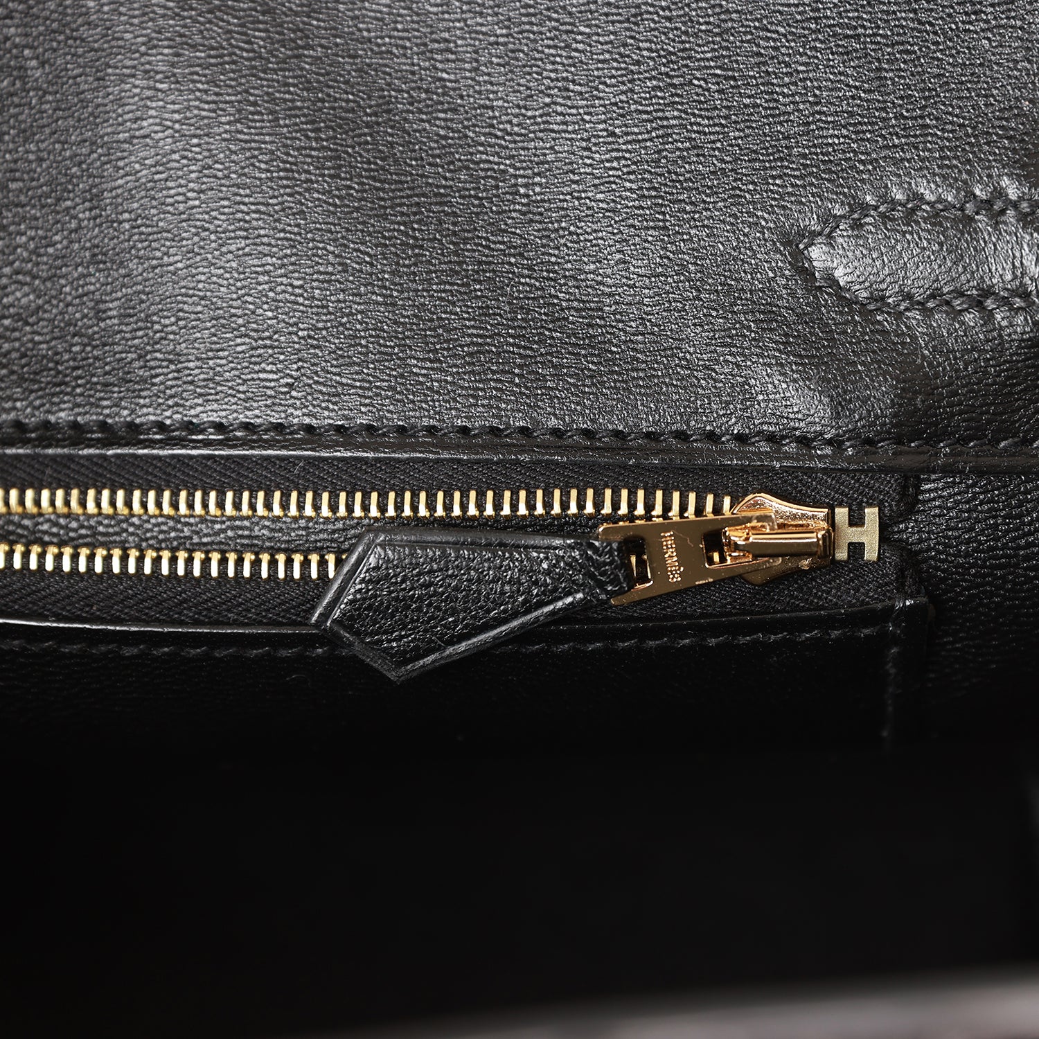 HERMES Birkin 25 Black Shiny Niloticus Crocodile Gold Hardware