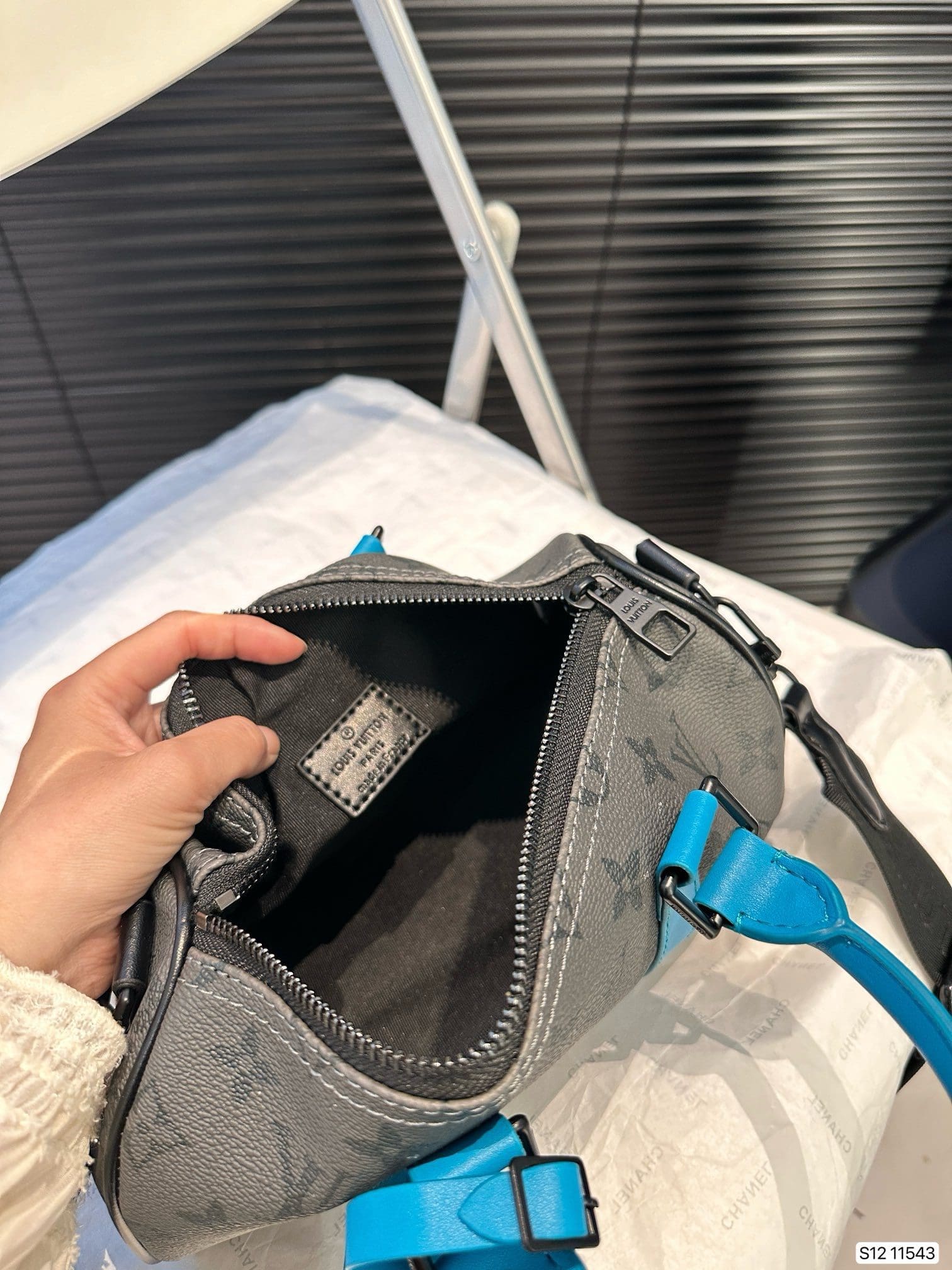 Louis Vuitton M11645 Keepall Bandouli??re 25