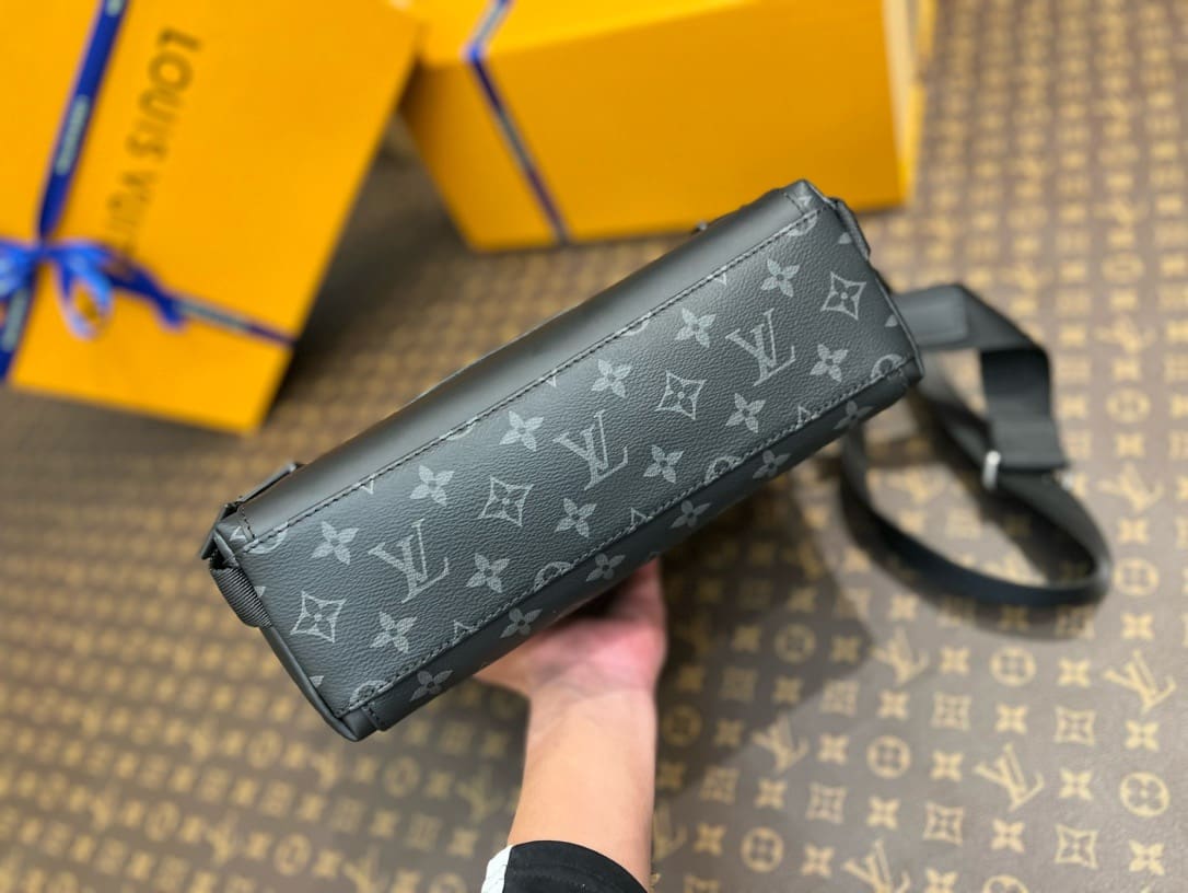 Louis Vuitton Messenger PM Voyager M40511