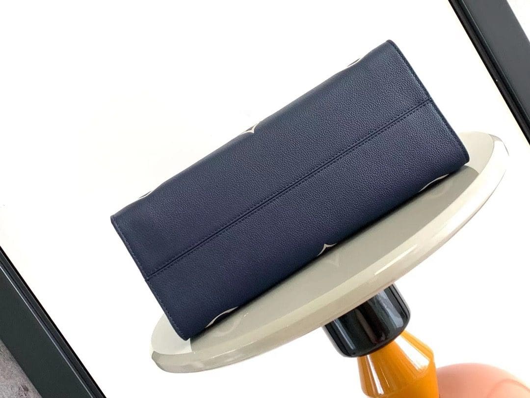 Louis Vuitton M47084 OnTheGo MM