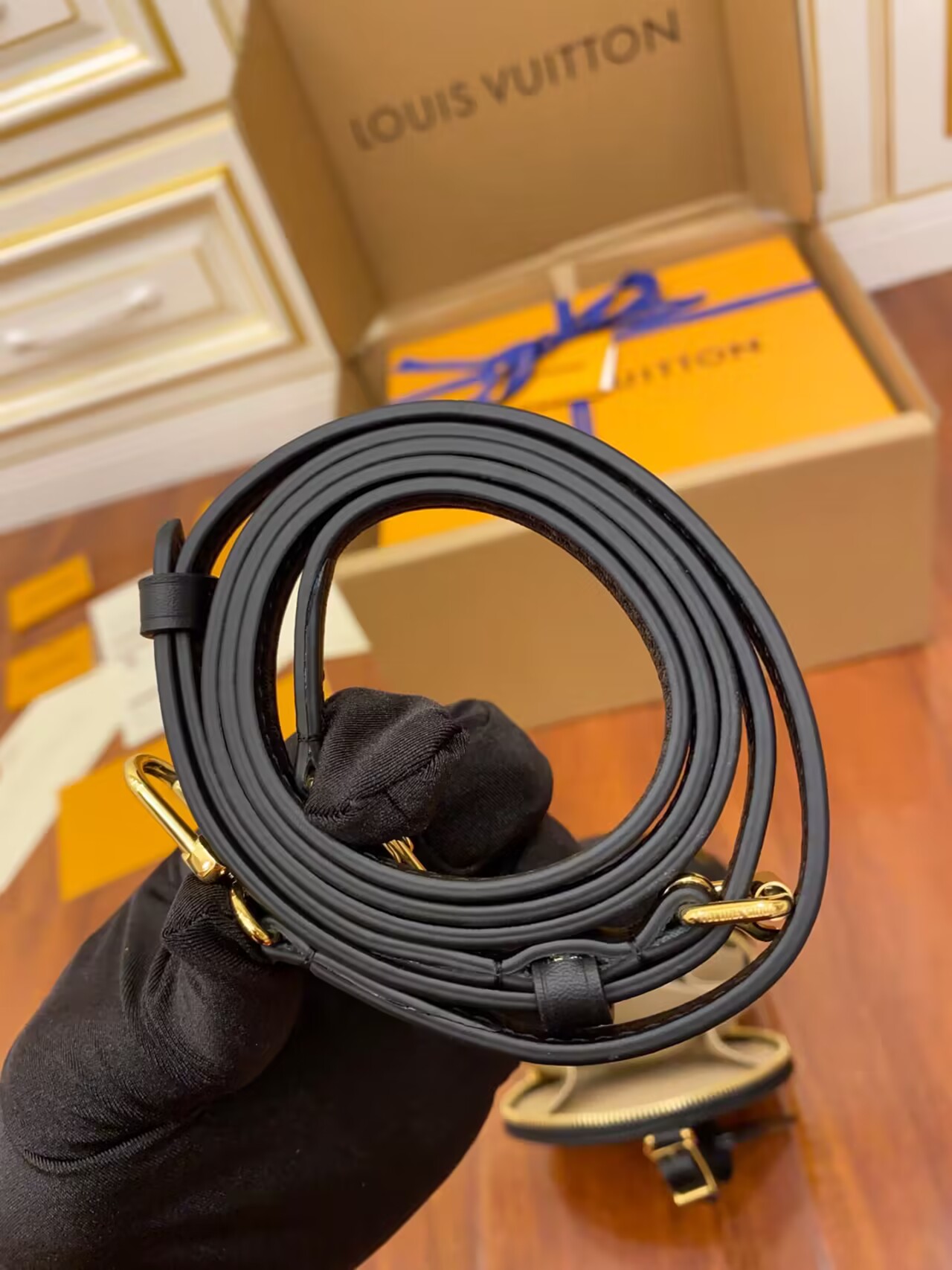 LOUIS VUITTON Mini Boite Chapeau M68276