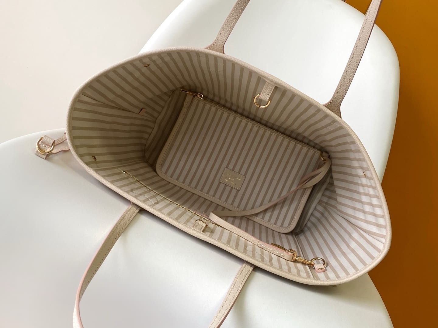 Louis Vuitton M14285 Neverfull MM