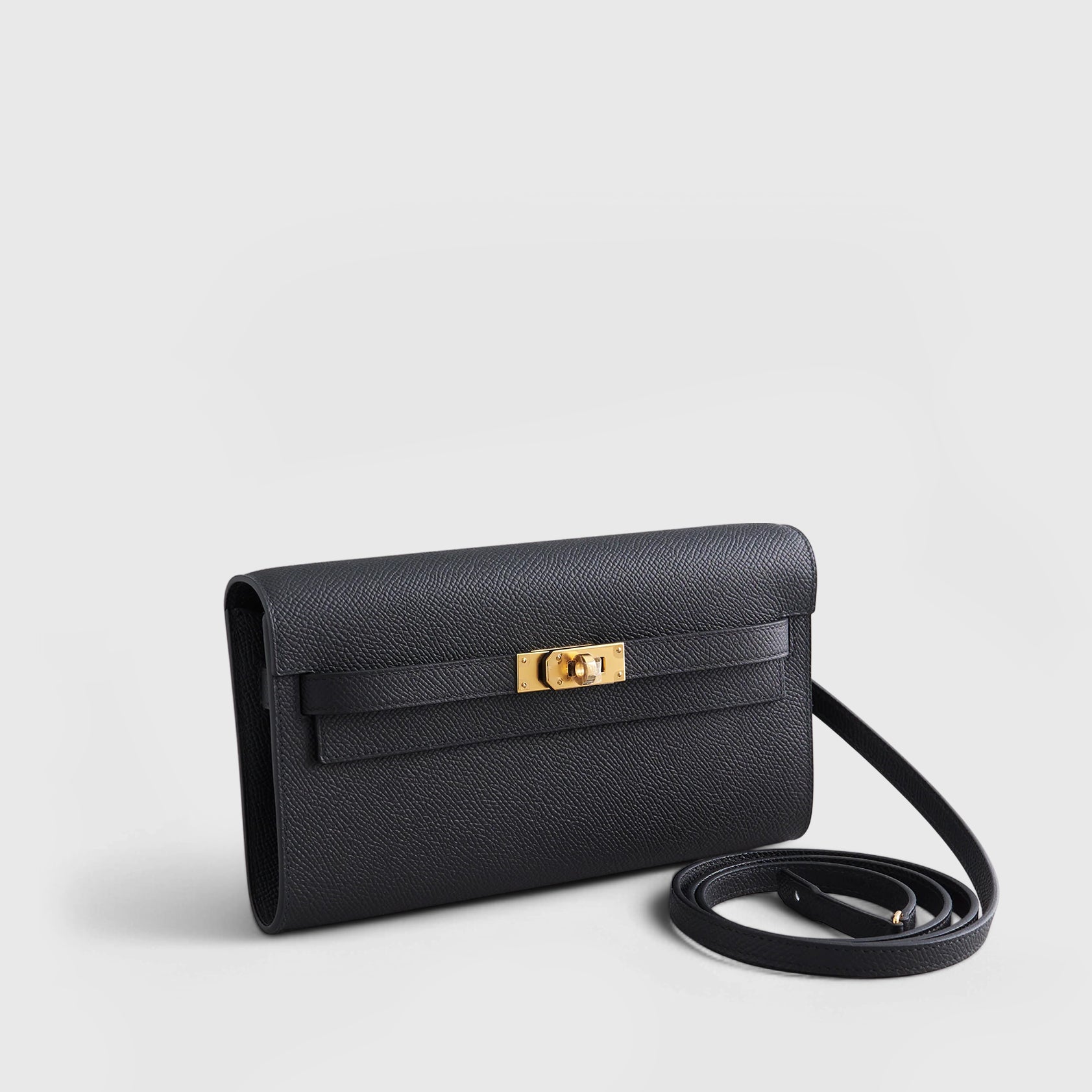 HERMES Kelly To Go Epsom Black Gold Hardware