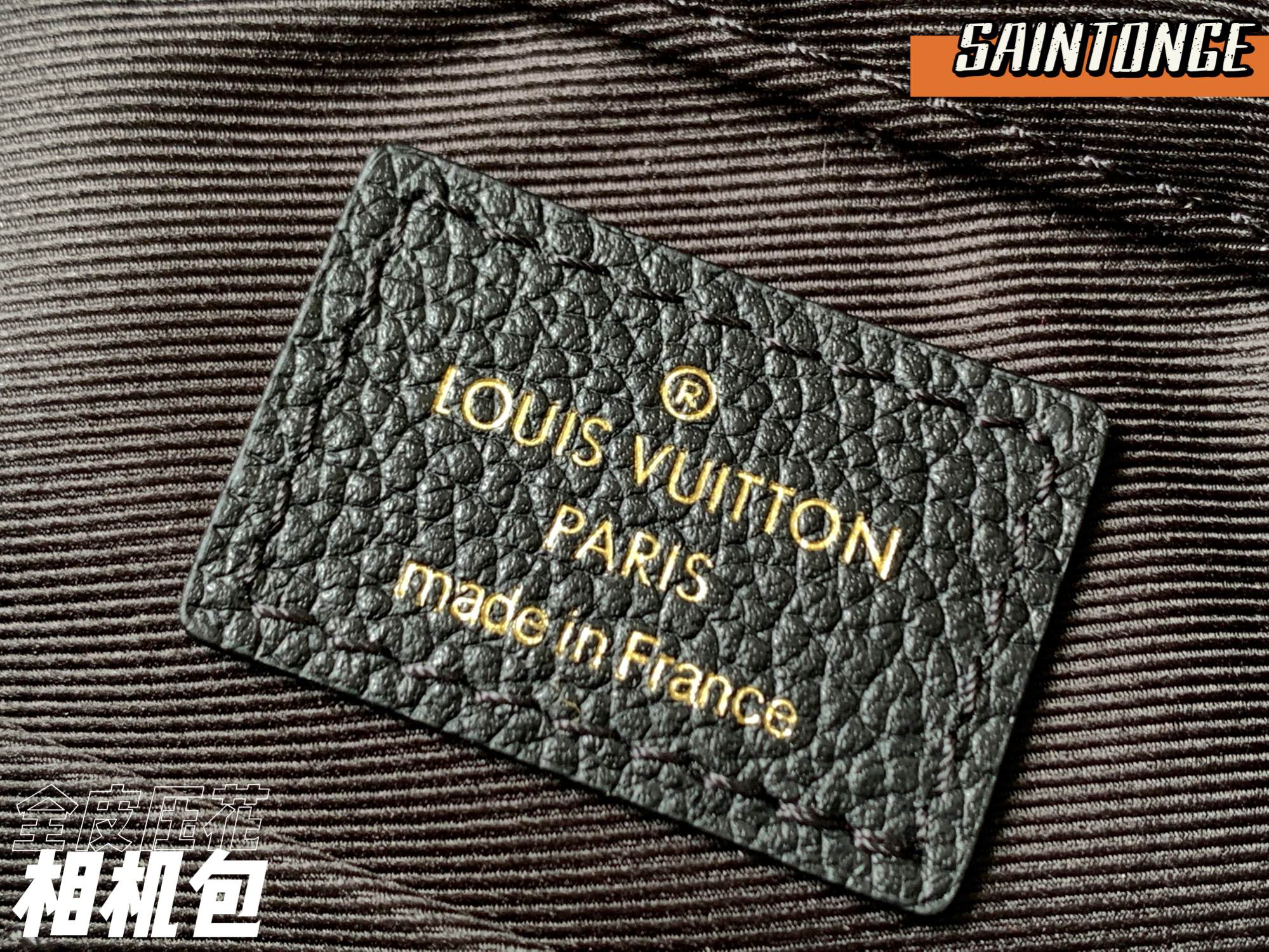 Louis Vuitton M44593 Saintonge