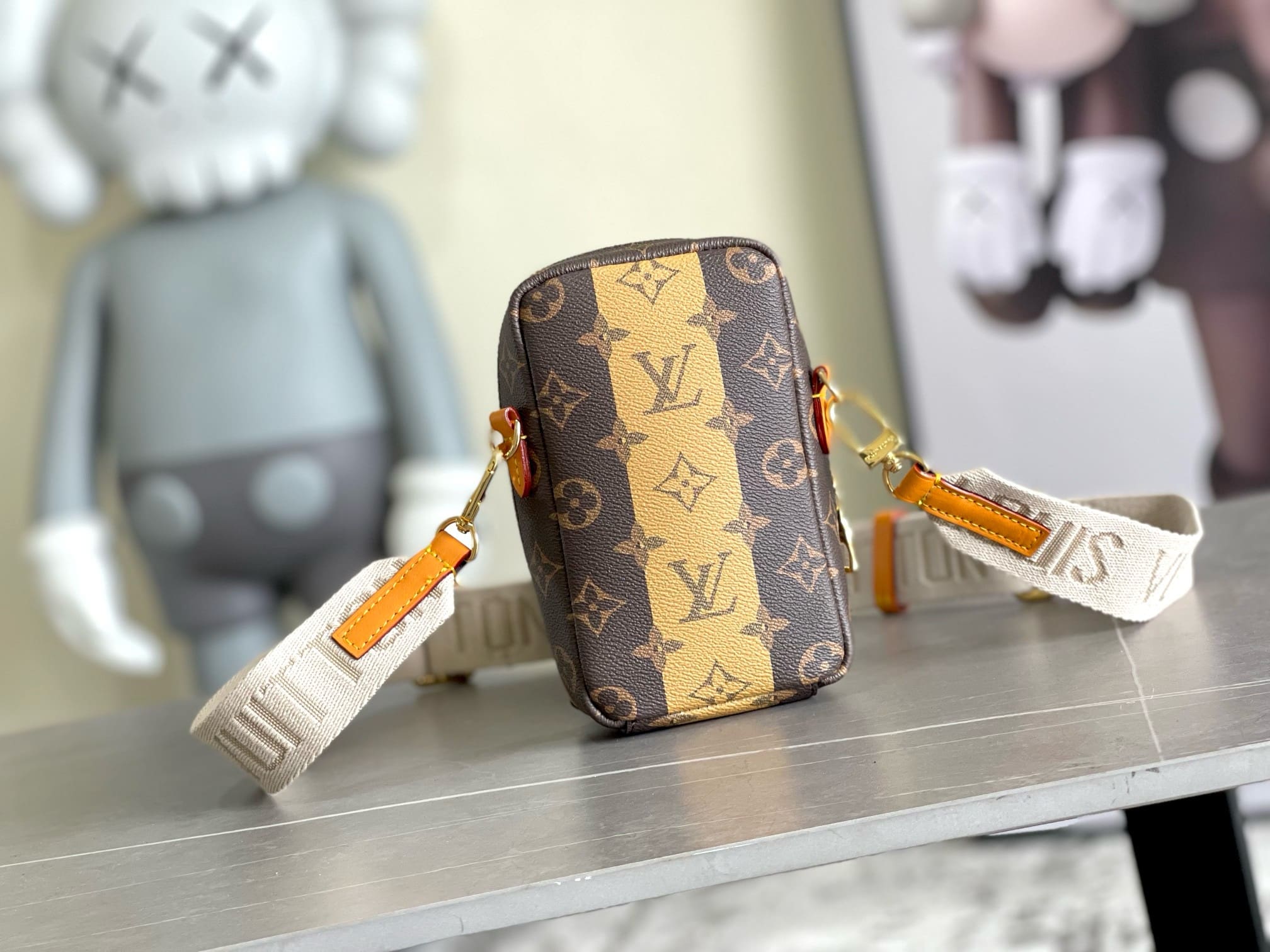 Louis Vuitton M81005 FLAP DOUBLE PHONE BAG