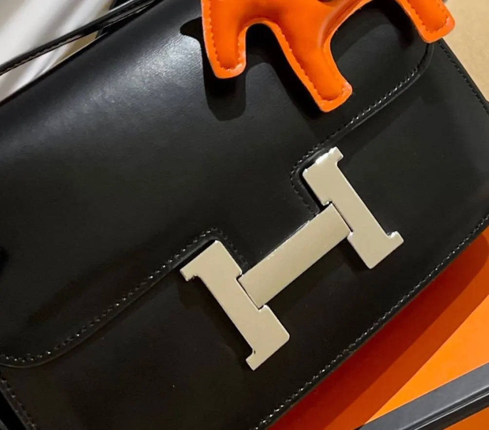 HERMES EVERCALF CONSTANCE 18 BLACK