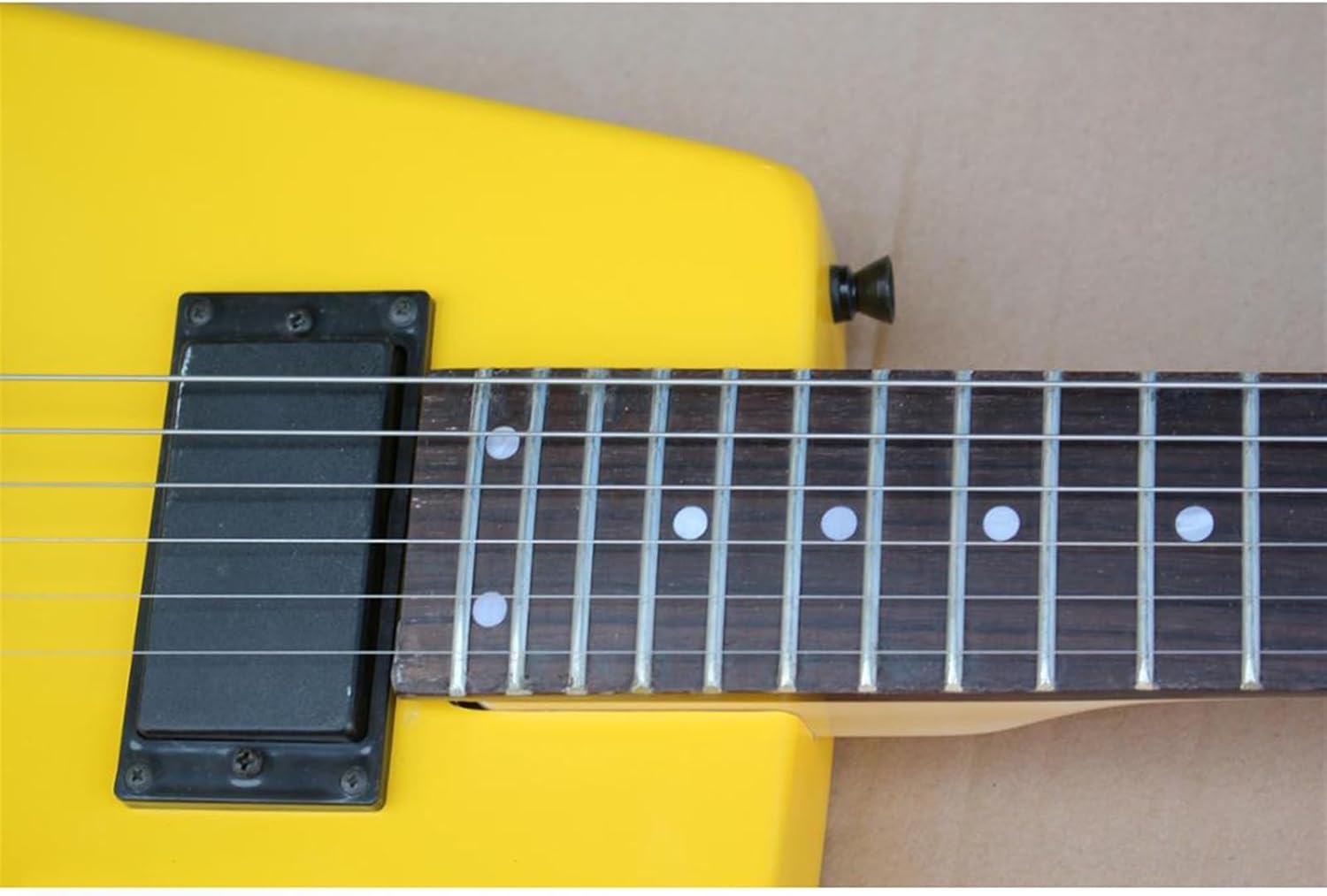 VENEKA Headless Electric Guitar Yellow 39 Inches Headless Electric Guitar with HH Pickup Rosewood Fretboard 24 Frets
