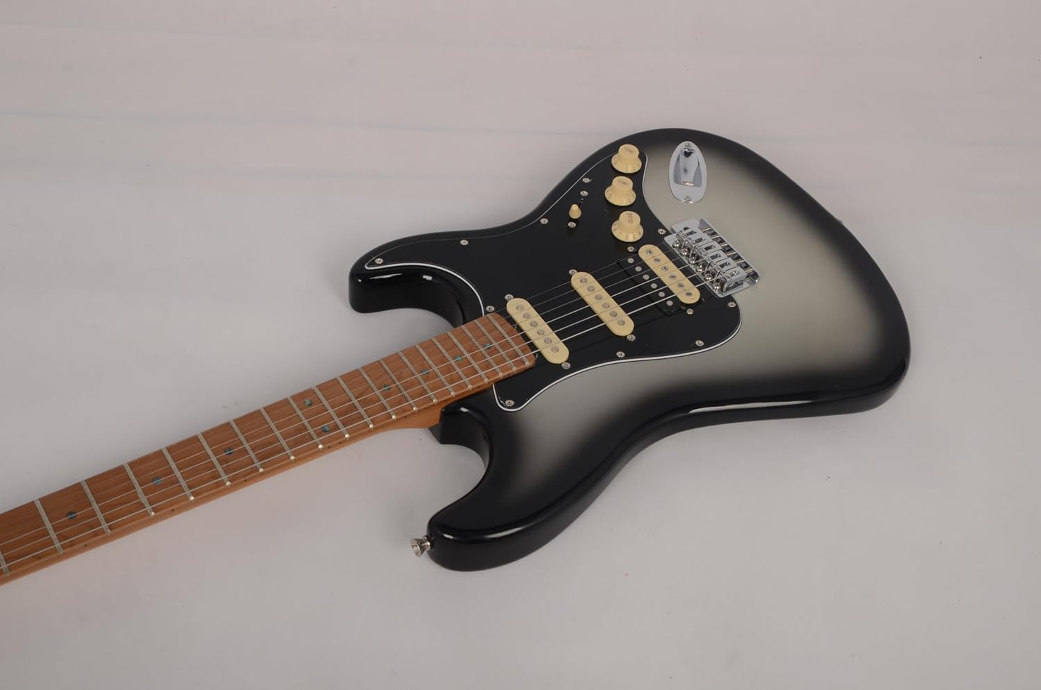 Full Size Solid Body Electric Guitar, ST Electric Guitar, Solid Body Electric Guitar, ST Series Phoenix Wood Body, Maple Neck and Plywood Fingerboard Accessories, Tools and Gig Bag