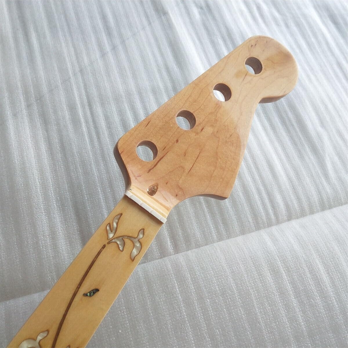 Fretless J Bass Guitar Neck 20 Fret 4 String Maple Fingerboard Vine Inlay Gloss