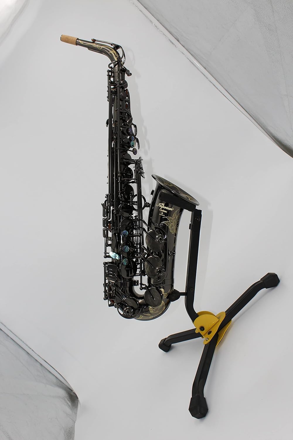 Pro use shiny black nickel plated alto saxophone with rich flower engravings