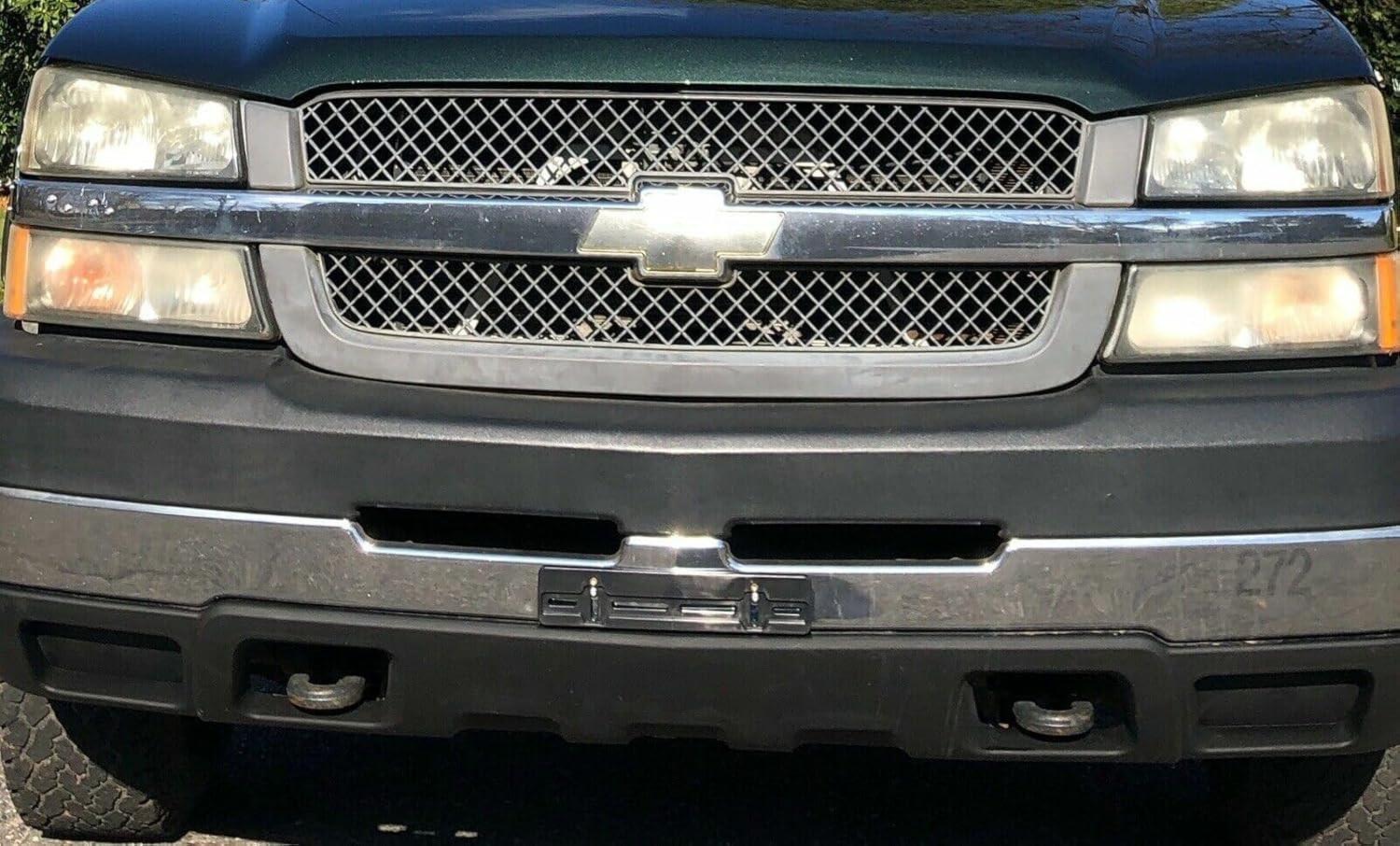 200 Front License Plate Tag Holder Mounting Mount Adapter Bumper Kit Bracket for Chevrolet (All Models) Quantity Discount (9.45$ to 5.60$) (with 6 Screws+2 Built In Nuts)–Premium Car Accessories (200)