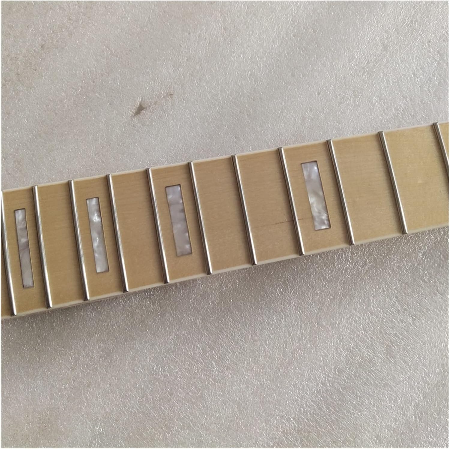 TSTS 4 String Maple 20 Frets P Bass Guitar Neck Replacement Maple Fingerboard 34 Inch Guitar ​Neck Replacement