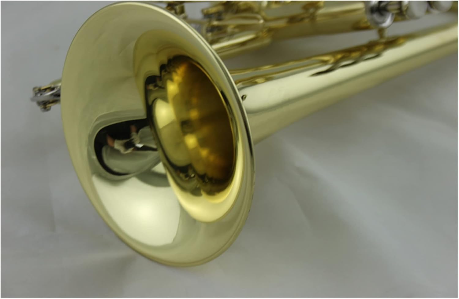 Trumpets Beginner Brass Body Gold Lacquer Tone Bb Cornet with Box Standard Student Cornet Trumpet Set