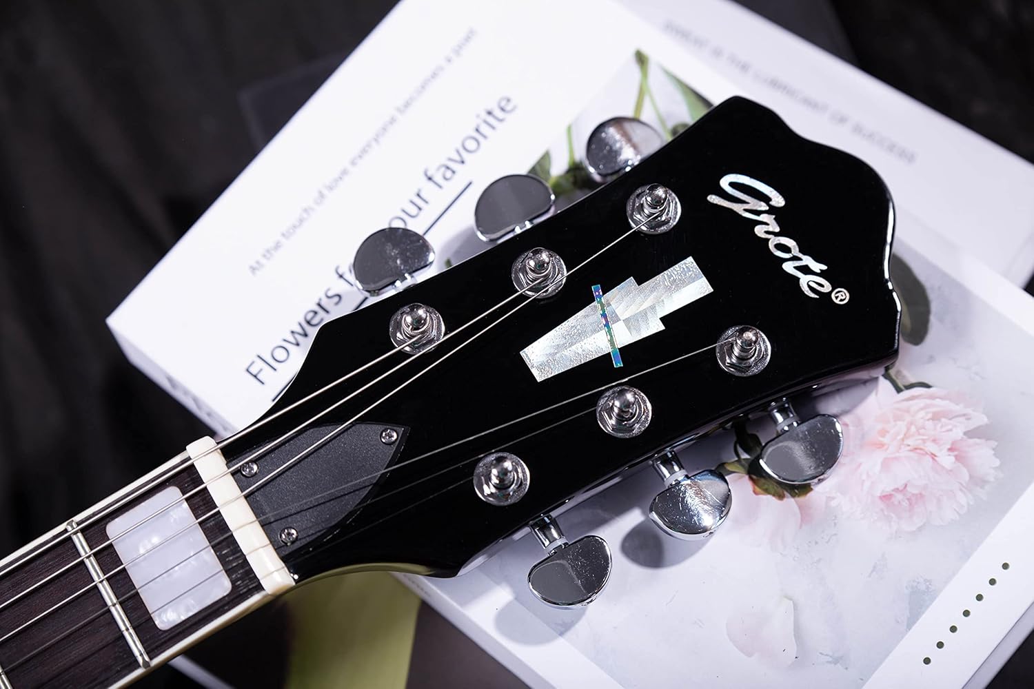 Grote Electric Guitar Solid Body LPYS-006 Maple Neck, Stainless Steel Frets, Ideal for All Levels, with Gigbag(Black)