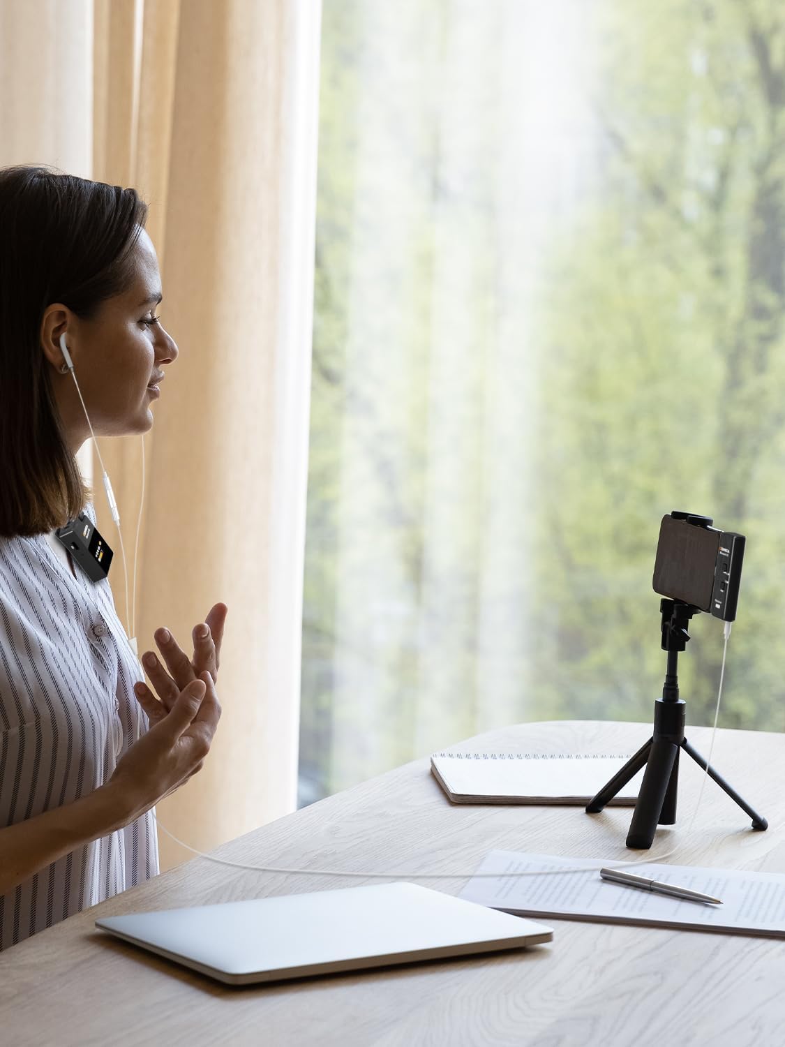 COMICA BoomX-D UC2 Wireless Lavalier Microphone for iPhone 15/16/17 Pro/Pro Max, Dual 2.4G USB-C Mic with 2 Transmitters, Lapel Mic for YouTube, Podcast, Facebook Live, Vlogging, Interview