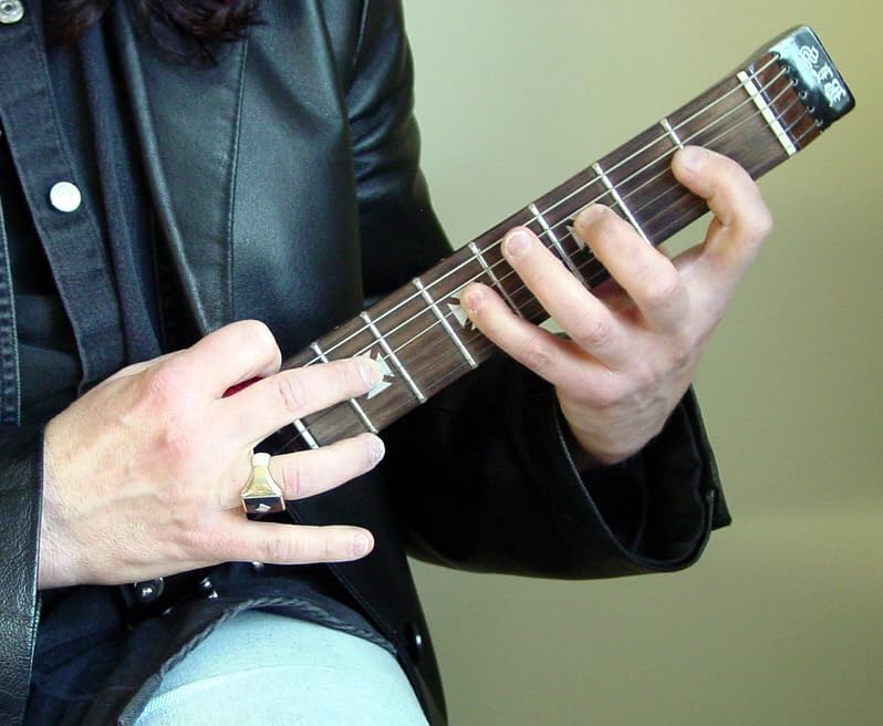 Practice Guitar Neck – Portable Silent Guitar Trainer for Fingering, Warm-Ups & Muscle Memory | Real Frets, Compact Design – Ideal for Travel, Touring & Students Model SN7-BK-CH - BLACK