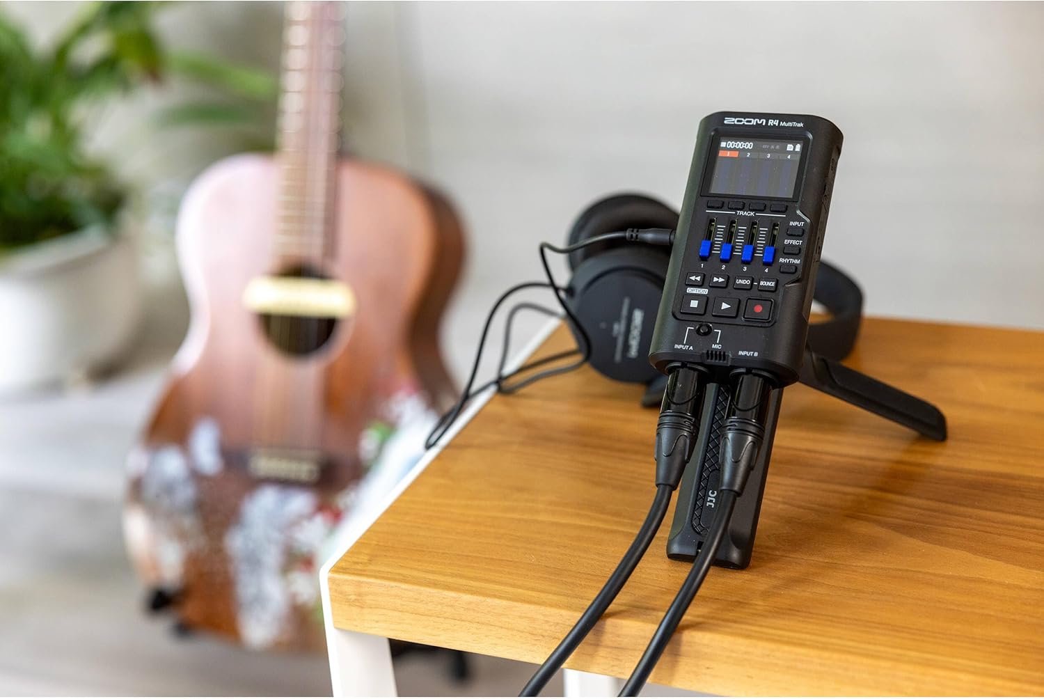 Zoom R4 MultiTrak 32-Bit Float Digital Recorder and USB Audio Interface with StreamEye Cans50 Headphones, Essential Cables and Accessories