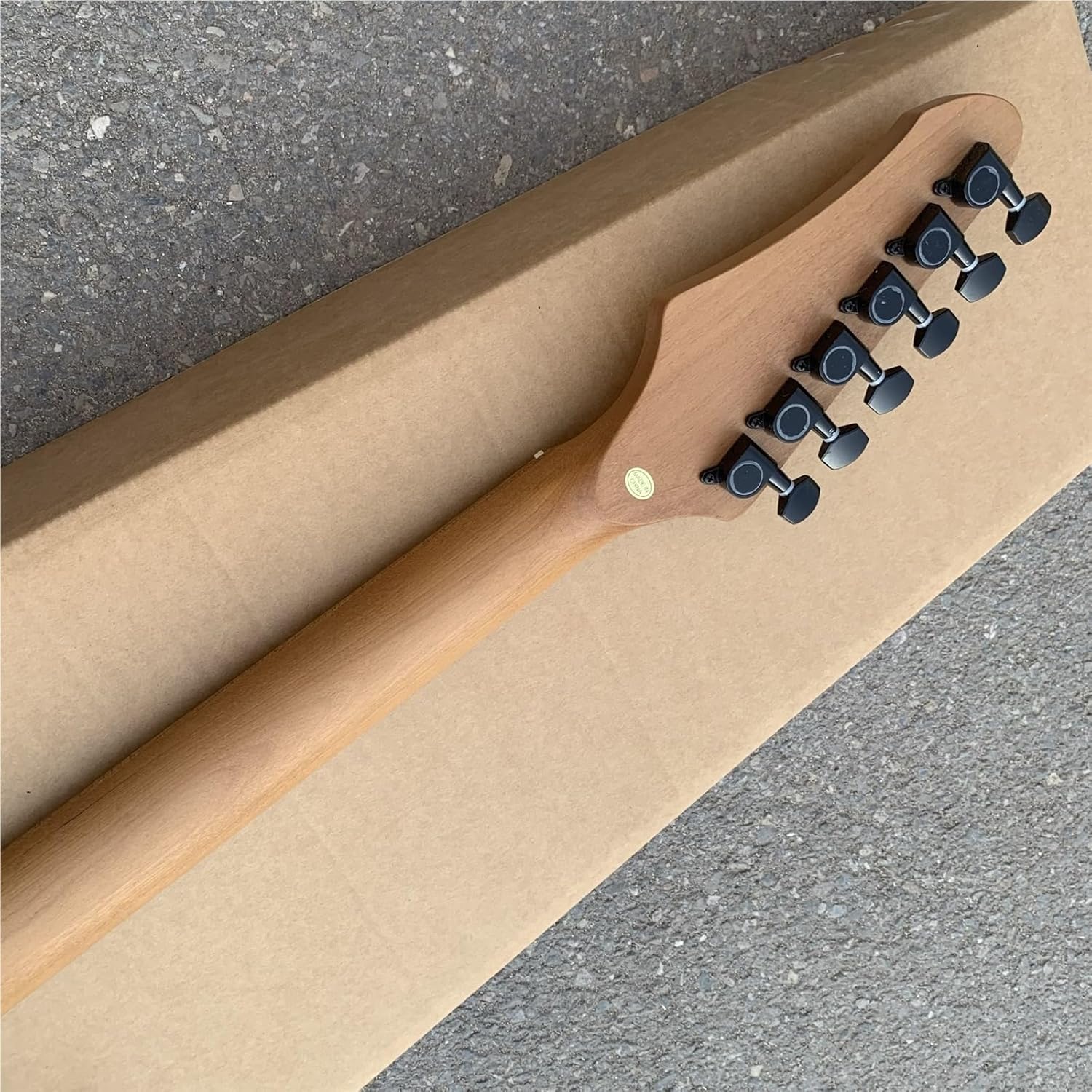 Beginner Electric Guitar Kits Professional SSH Green Charcoal Grilled Maple Solid Wood Electric Guitar