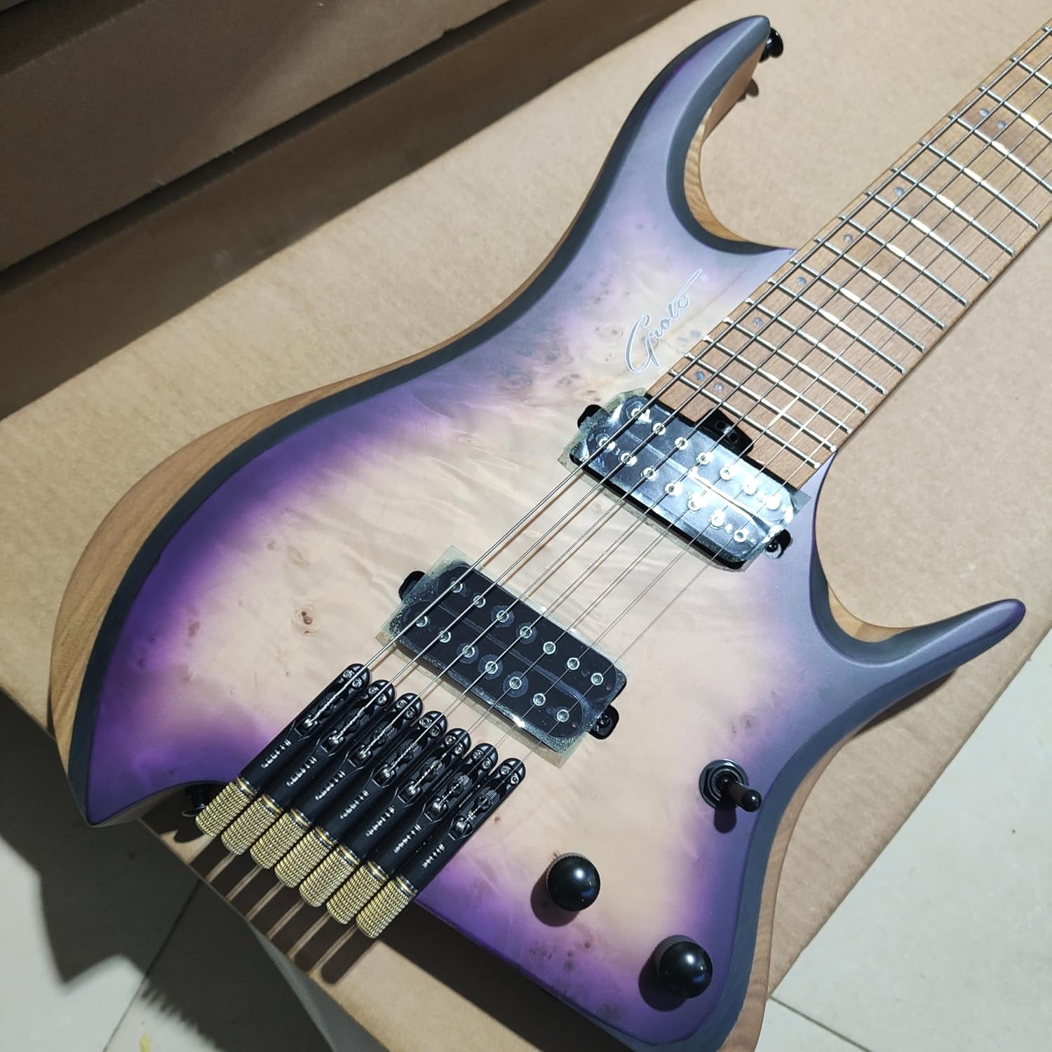 7-String Headless Electric Guitar, Purple and White Burst Finish, HH Pickups