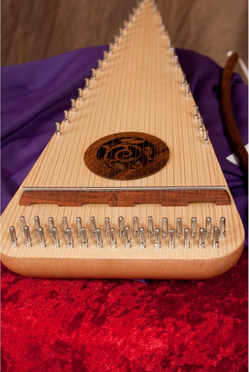 Roosebeck Alto Rounded Psaltery - Left Hand