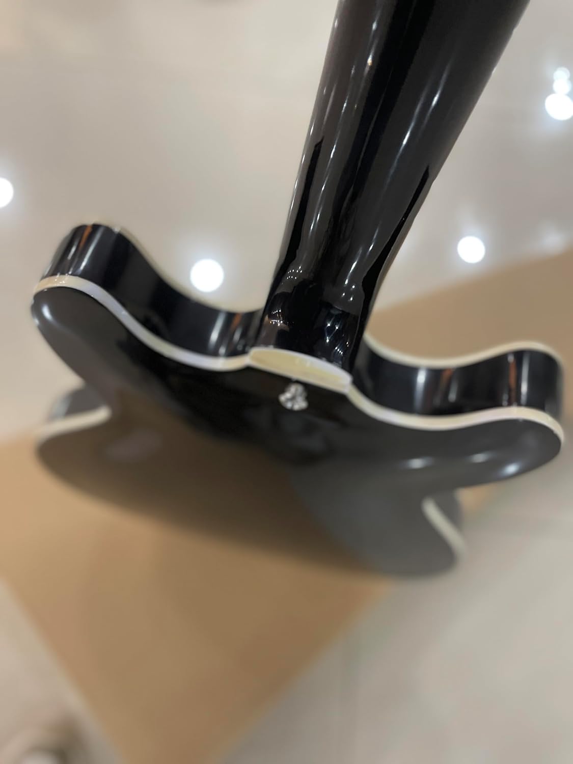 Left-handed，Semi-Hollow Electric Guitar, Black Flamed Maple Top, Chrome Hardware, F-Hole Design