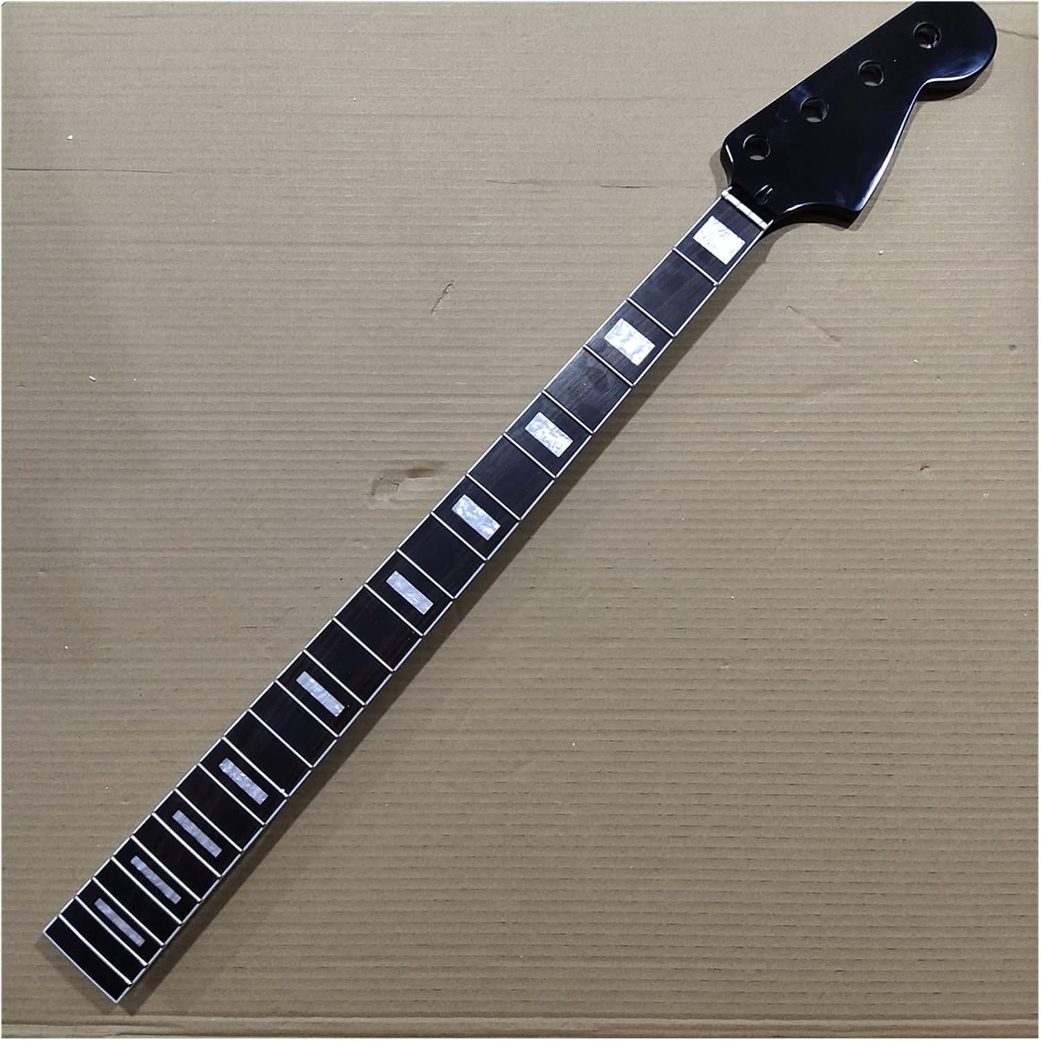 Maple 22 Frets Bass Neck Replacement 4 String Rosewood Fingerboard 34 Inch Black Electric Guitar Neck