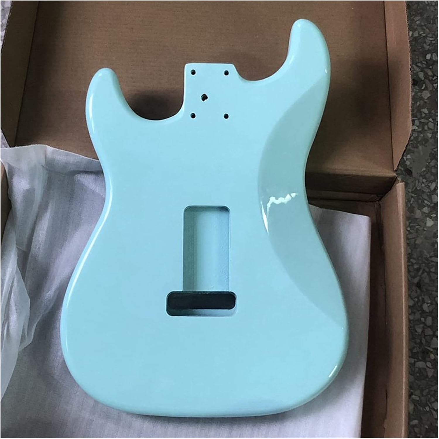 Unfinished Guitar Kit Light Green Poplar Electric Guitar Body Guitar Barrel Guitar Parts for Electric Guitar Handmade ​Guitar Body