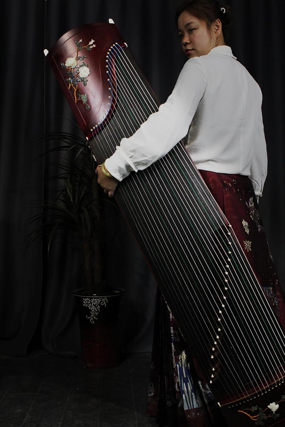 Professional Rosewood Guzheng (163cm) - Handcrafted with Intricate Thousand-Character Carvings, Suitable for All Skill Levels, Includes Professional Tuner, Tuning Wrench, Backpack, and More