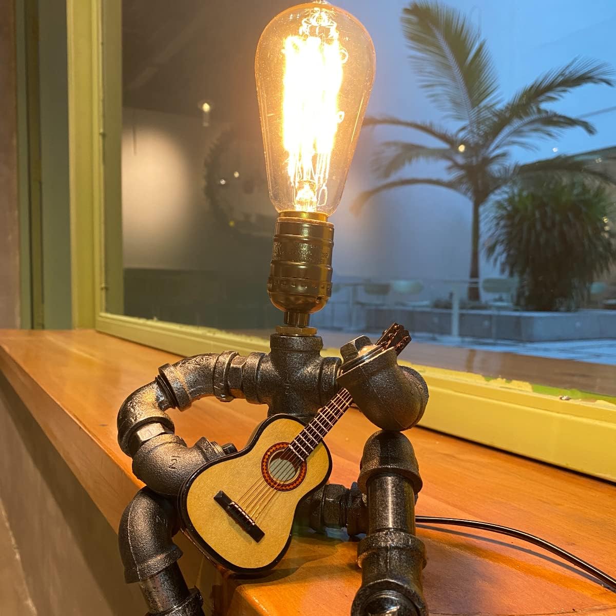Steampunk Industrial Guitar Lamp - Unique Table Lamp/Desk Lamp with Edison Bulb, Vintage Decorative Lamp for Men, Guitar Lovers & Musicians, Creative Unusual Music-Themed Gift